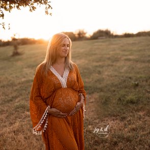 bollebuik zwanger zwangerschap zwangerschapsshoot zwangerschapsfotograaf zwangerschapsfotografie fotostudio fotograaf gent gentbrugge