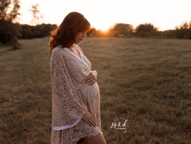 bollebuik zwanger zwangerschap zwangerschapsshoot zwangerschapsfotograaf zwangerschapsfotografie fotostudio fotograaf gent gentbrugge